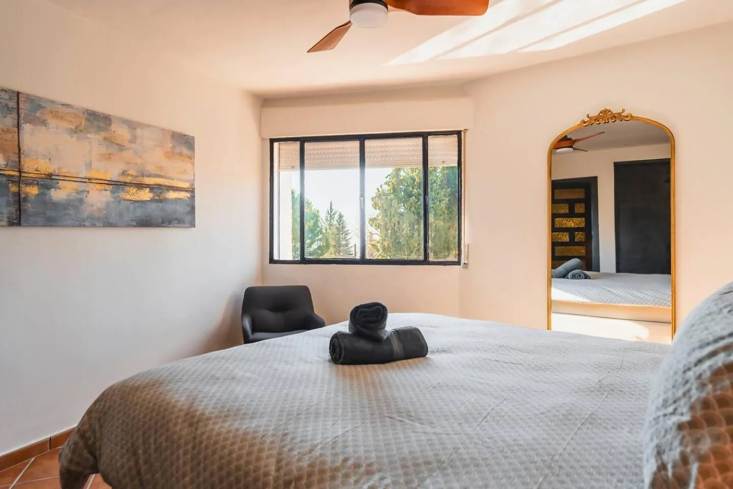 Madmes House Alfacar Villa