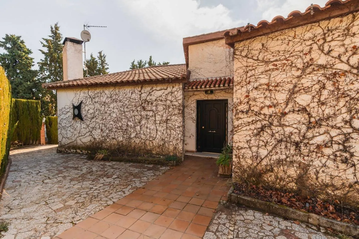 Madmes House Alfacar Villa